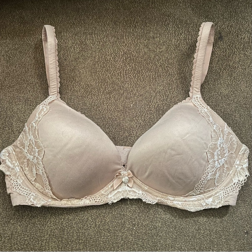 Victoria’s Secret bra